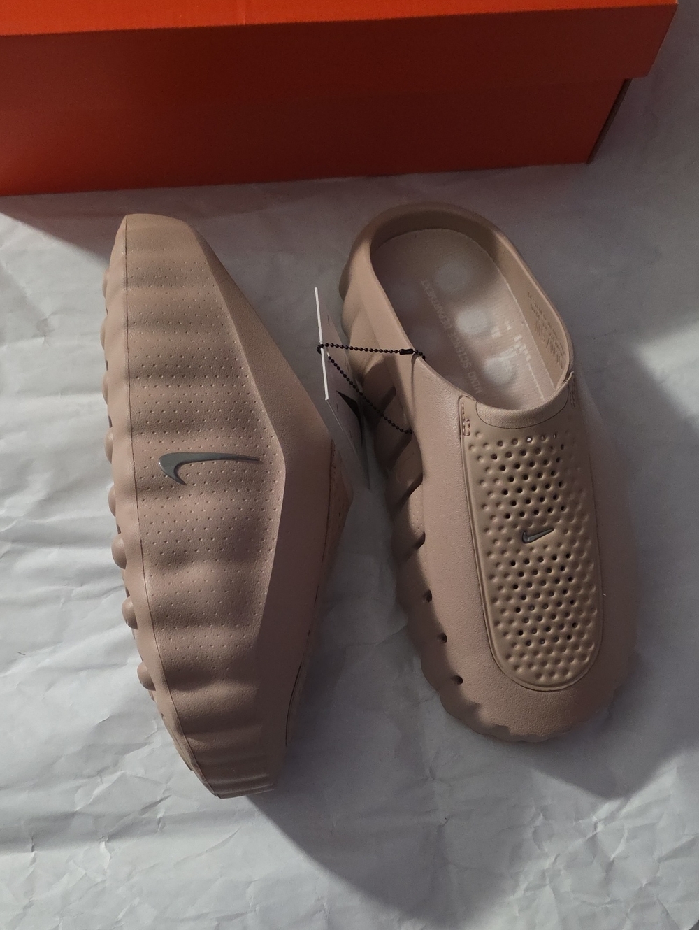 Brand New With Tags Nike Mind Slide Men’s Slip-On Size 9.